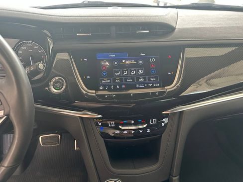 Certified 2024 Cadillac XT6 Sport w/ LPO, Floor Liner Package AWD/4WD image 22