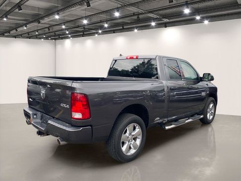 Used 2019 RAM 1500 Express w/ Express Value Package AWD/4WD image 7