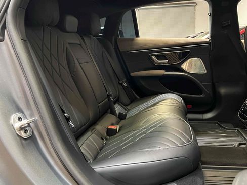 Used 2022 Mercedes-Benz EQS 450+ Sedan image 64