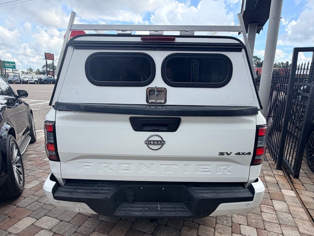 Used 2022 Nissan Frontier SV AWD/4WD image 6