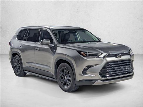 Certified 2025 Toyota Grand Highlander AWD Hybrid image 3
