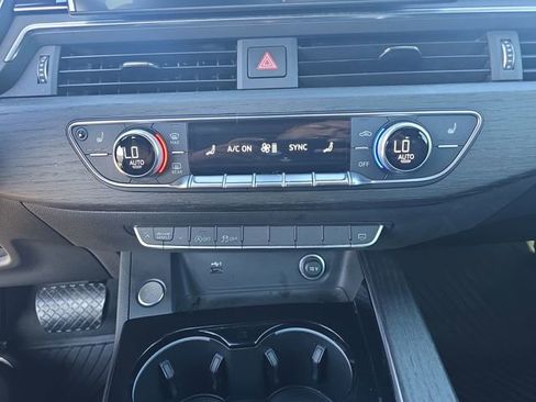 Used 2022 Audi A5 2.0T Premium image 22