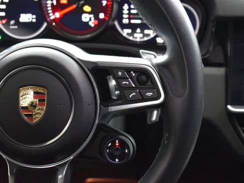 Used 2023 Porsche Cayenne GTS image 19