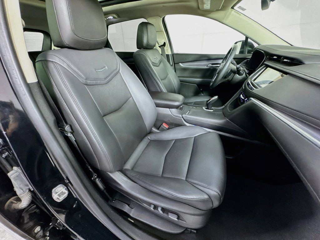 Used 2019 Cadillac XT5 Premium Luxury FWD image 36