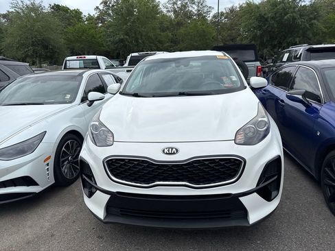 Used 2021 Kia Sportage LX FWD image 2