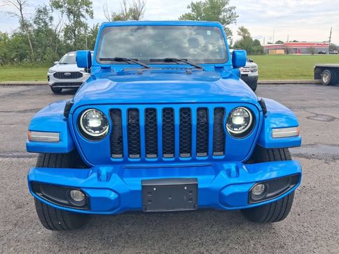 Used 2023 Jeep Wrangler Unlimited Sahara AWD/4WD image 6