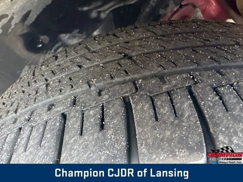 Used 2019 Ford Escape SE FWD image 32