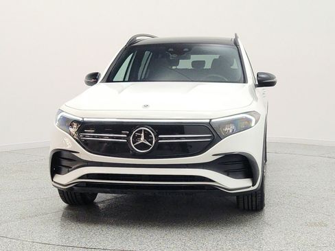 Used 2023 Mercedes-Benz EQB 300 4MATIC image 2