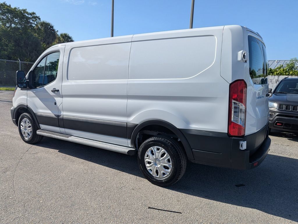 Used 2025 Ford Transit 250 Low Roof w/ Exterior Upgrade Package RWD image 5