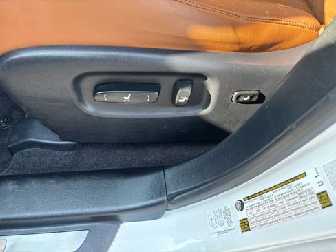 Used 2013 Lexus RX 450h AWD w/ Navigation Pkg image 13