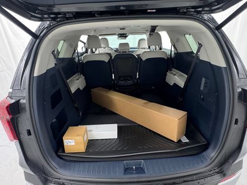 New 2026 Kia Carnival EX FWD image 16
