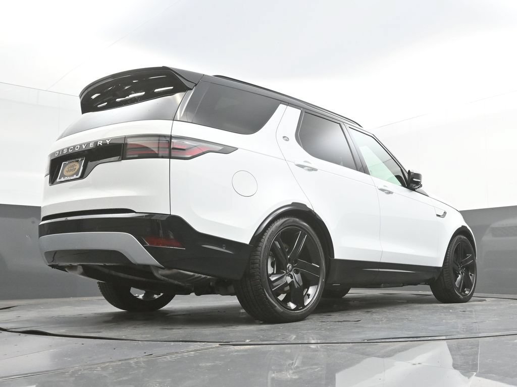 New 2026 Land Rover Discovery Limited Edition AWD/4WD image 37