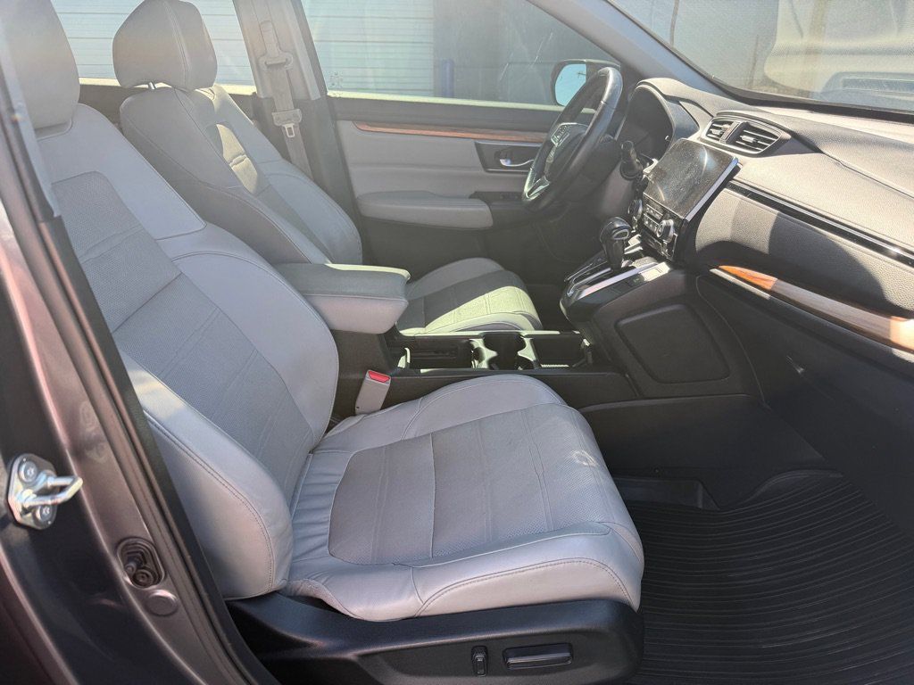 Used 2017 Honda CR-V Touring image 18