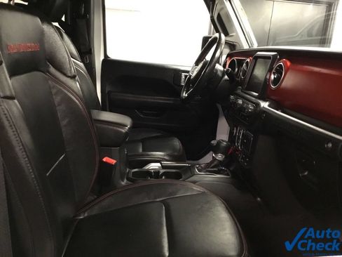 Used 2018 Jeep Wrangler Unlimited Rubicon AWD/4WD image 39