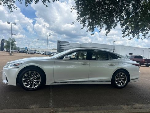 Used 2018 Lexus LS 500 w/ Interior Upgrade Package RWD image 3