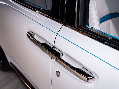 Used 2023 Rolls-Royce Cullinan w/ Cullinan Package AWD/4WD image 22