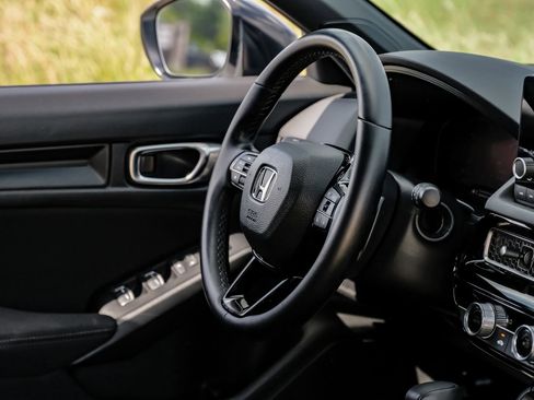 Used 2024 Honda Civic Sport image 15