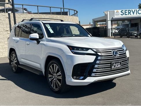 New 2026 Lexus LX 700h Luxury image 2