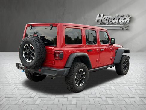 Used 2025 Jeep Wrangler Unlimited Rubicon 4xe w/ Safety Group AWD/4WD image 10