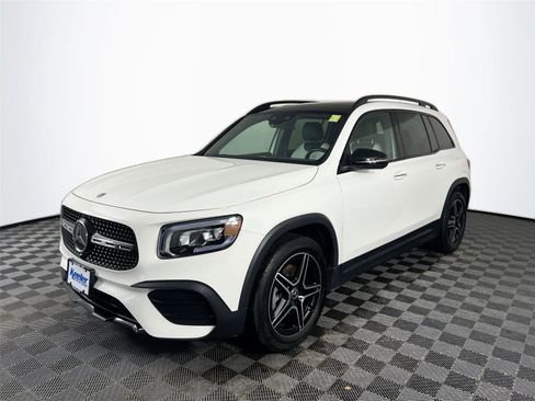 Certified 2023 Mercedes-Benz GLB 250 4MATIC image 2