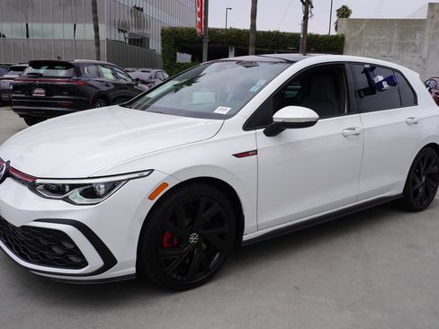Used 2022 Volkswagen GTI SE FWD image 4