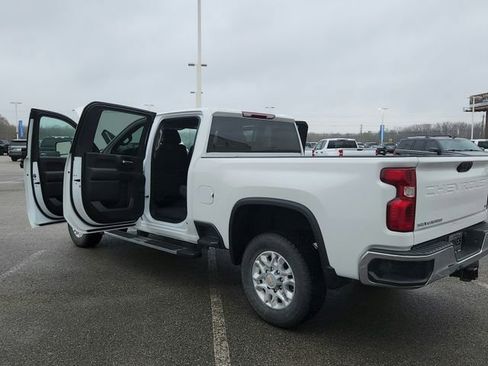 Used 2023 Chevrolet Silverado 2500 LT w/ Convenience Package image 28