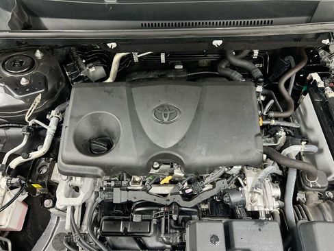 Used 2024 Toyota RAV4 XLE FWD image 25