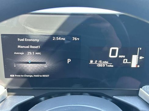 Used 2025 Nissan Kicks SV FWD image 30