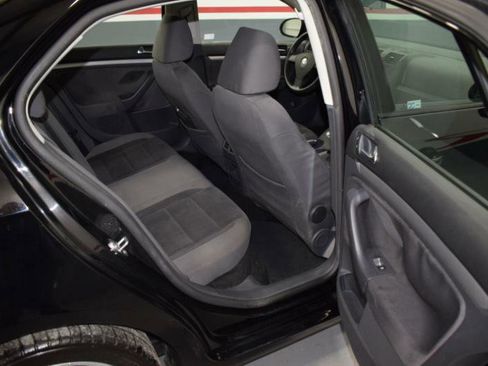 Used 2009 Volkswagen Jetta S image 14