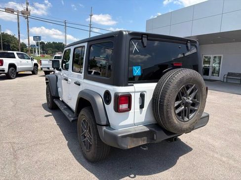 Used 2024 Jeep Wrangler Unlimited Sport AWD/4WD image 25