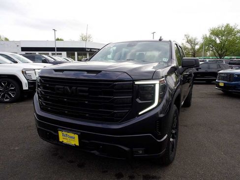 Certified 2022 GMC Sierra 1500 Elevation AWD/4WD image 1