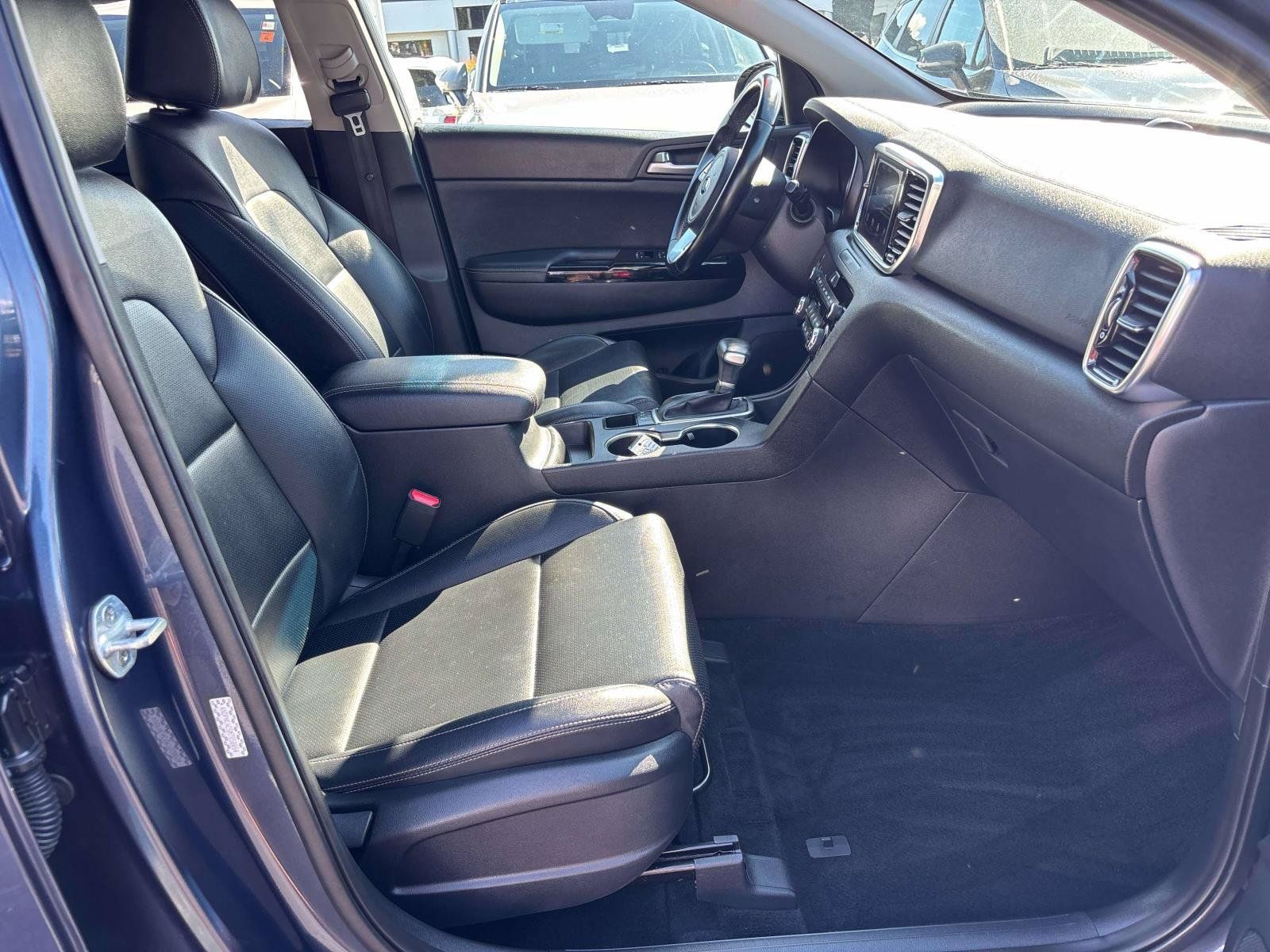 Used 2021 Kia Sportage EX AWD/4WD image 15