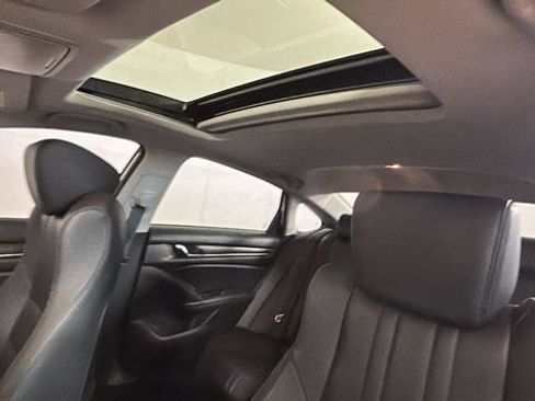Used 2022 Honda Accord EX-L image 12