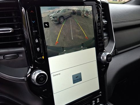 Used 2022 RAM 1500 Laramie w/ Sport Appearance Package image 19