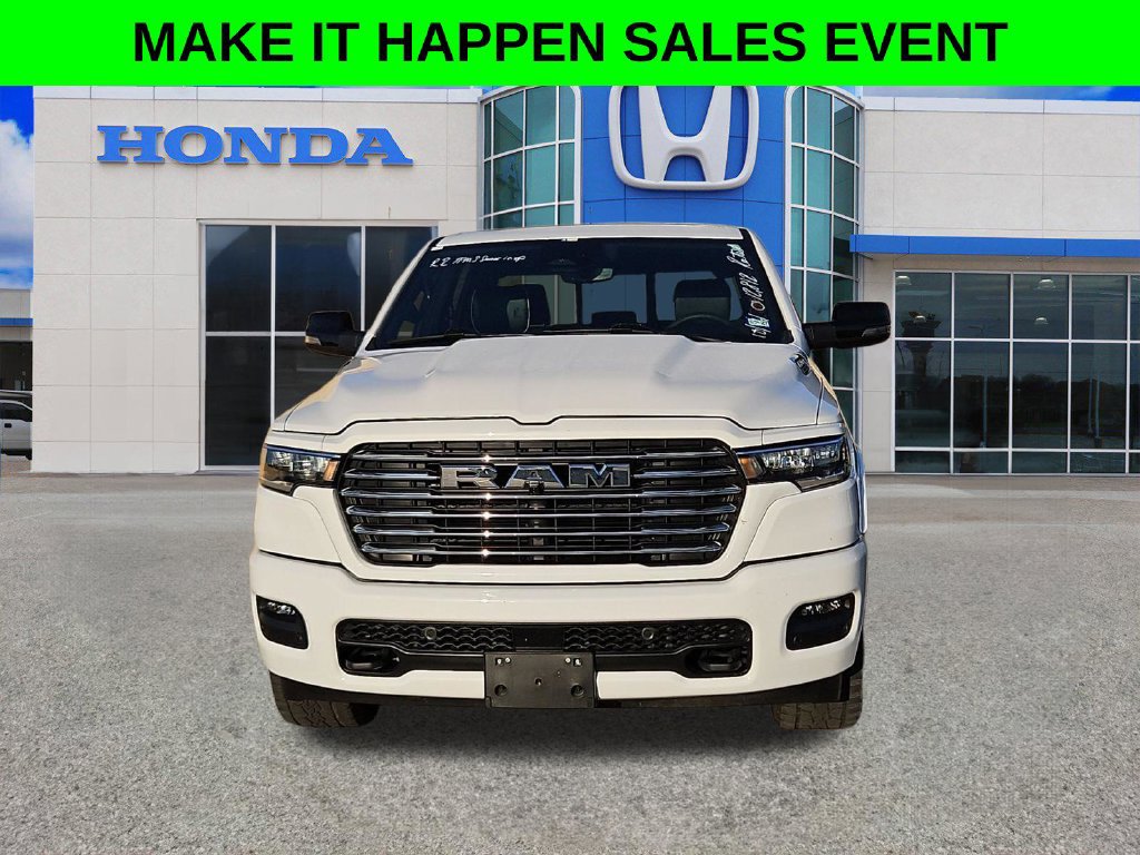 Used 2026 RAM 1500 Laramie AWD/4WD image 9