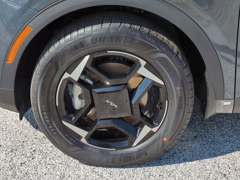 New 2026 Kia Sportage EX image 11