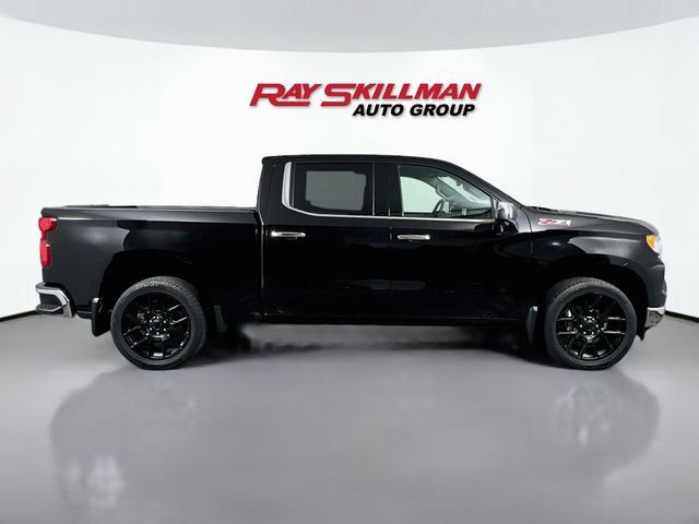 Used 2026 Chevrolet Silverado 1500 LTZ AWD/4WD image 8