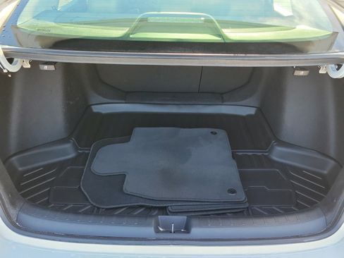 Used 2024 Honda Civic Touring image 31