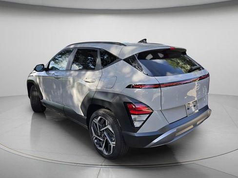 Used 2026 Hyundai Kona SEL Premium FWD image 7