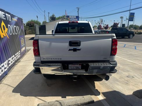 Used 2019 Chevrolet Silverado 3500 LTZ w/ Duramax Plus Package AWD/4WD image 4