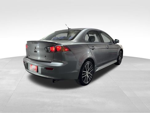Used 2017 Mitsubishi Lancer SE image 4