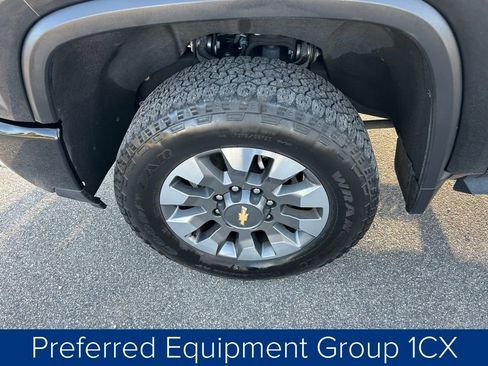 Used 2024 Chevrolet Silverado 2500 Custom w/ Custom Convenience Package image 13