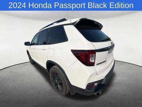 Used 2024 Honda Passport Black Edition image 4
