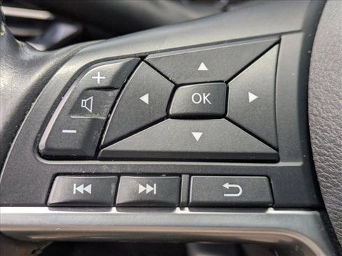 Certified 2020 Nissan Sentra SV FWD image 12