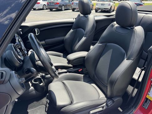 Used 2020 MINI Cooper Convertible FWD image 9