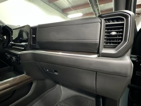 Certified 2025 Chevrolet Silverado 2500 LT w/ All Star Edition AWD/4WD image 28