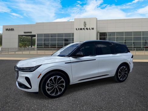 New 2026 Lincoln Nautilus Reserve AWD/4WD image 7