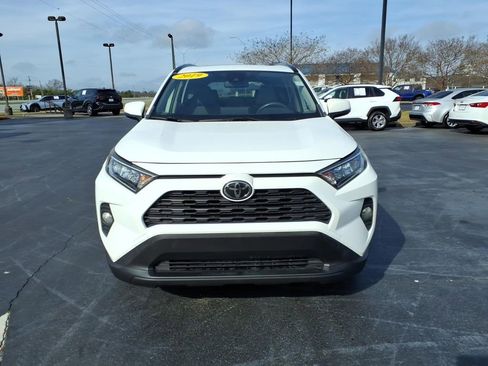 Used 2019 Toyota RAV4 XLE w/ Convenience Package image 8