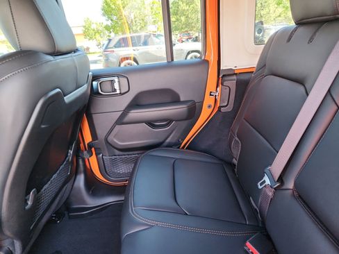 New 2025 Jeep Wrangler Unlimited Rubicon 392 image 17