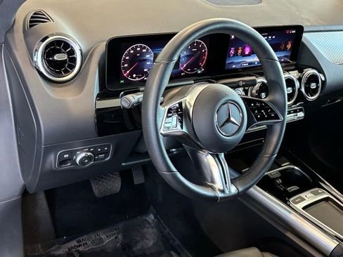 Certified 2025 Mercedes-Benz GLA 250 image 10